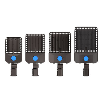 Lampadaires à LED à économie d'énergie avec une efficacité lumineuse de 170LM/W ±10% et un indice de protection IP66